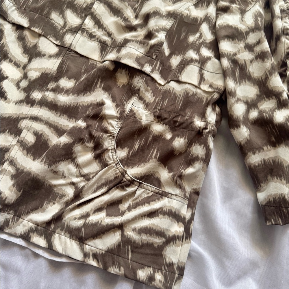Zenergy by Chico's Animal Print Anorak Jacket - Picture 6 of 9